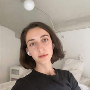 Meet your Posher, Maya